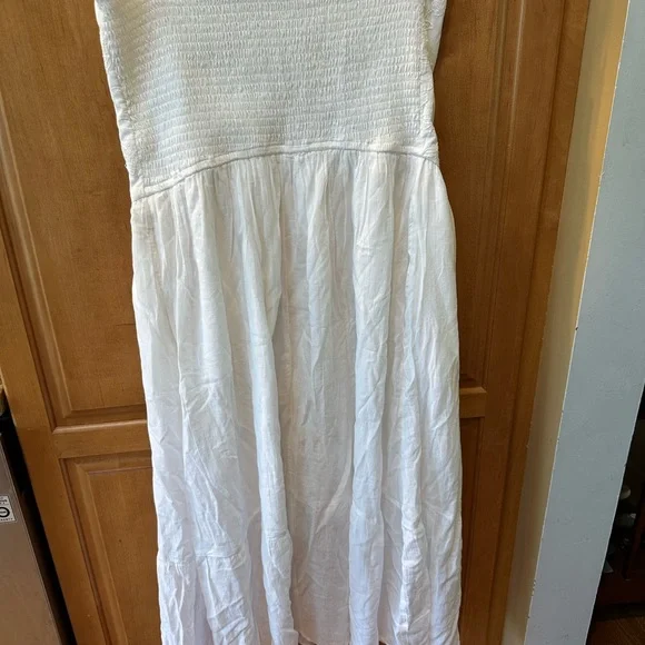 Hollister Strapless White Midi Dress - Picture 5 of 6